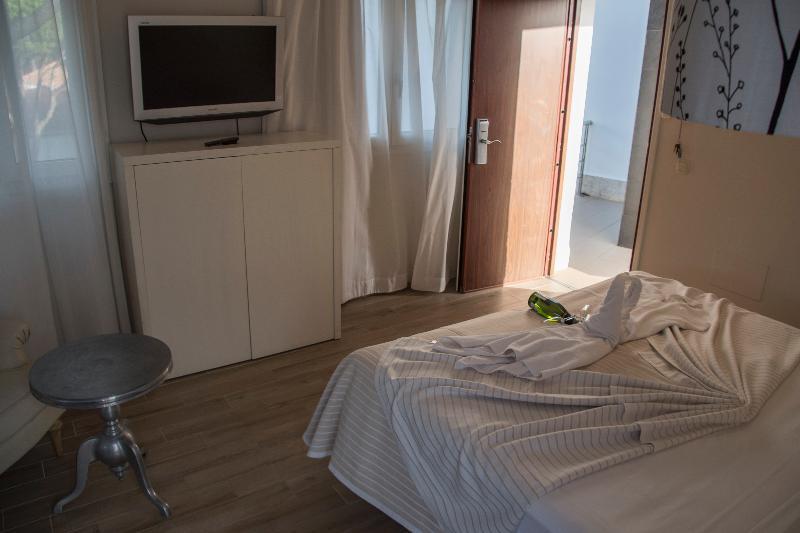 Aparthotel Novo Sancti Petri ชิกลานา เด ลา ฟรอนเตรา ภายนอก รูปภาพ