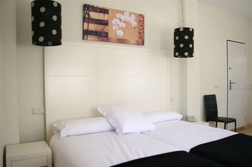 Aparthotel Novo Sancti Petri ชิกลานา เด ลา ฟรอนเตรา ภายนอก รูปภาพ